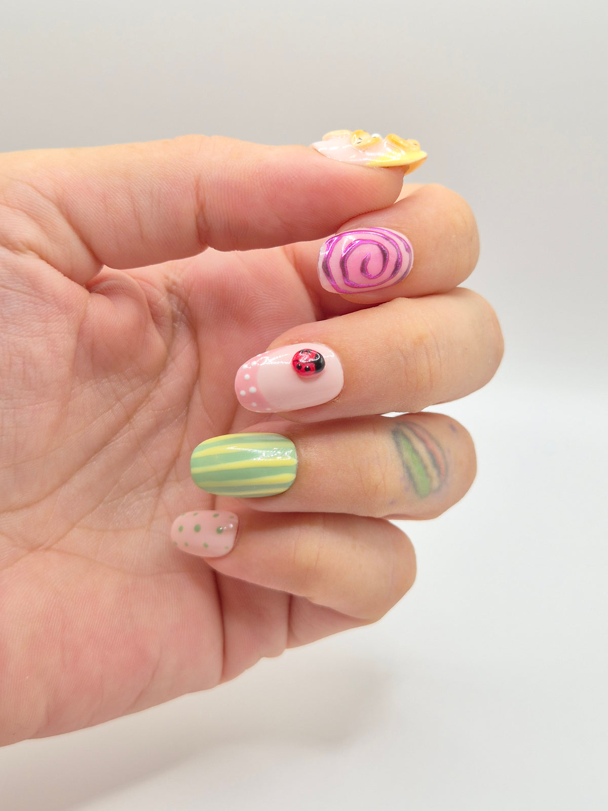 Ladybugs presson nails