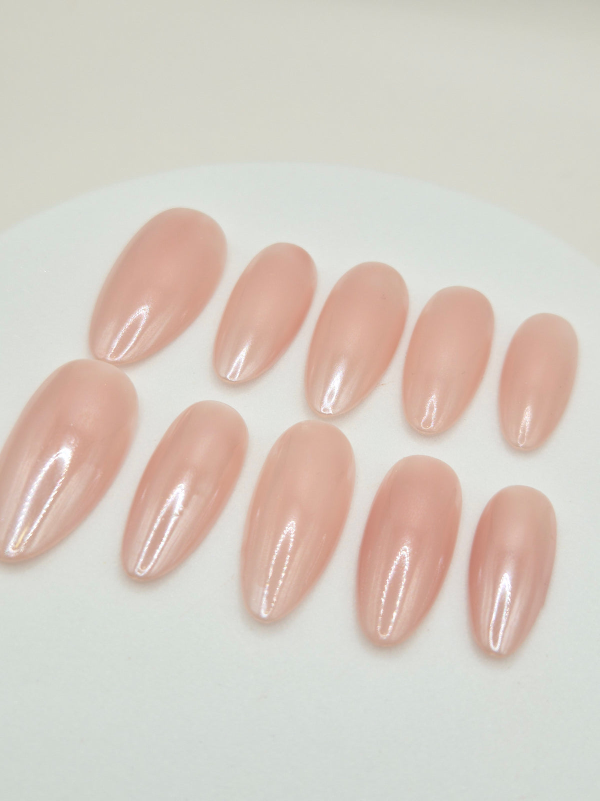 Nude with Pearl
